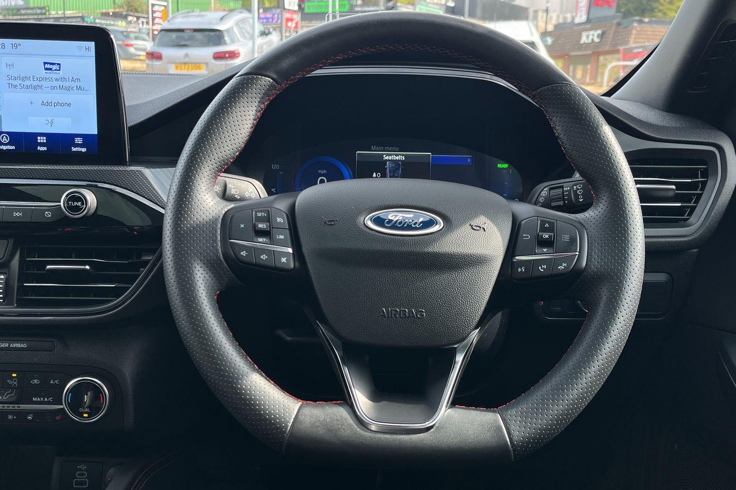 Ford KUGA Photo 11