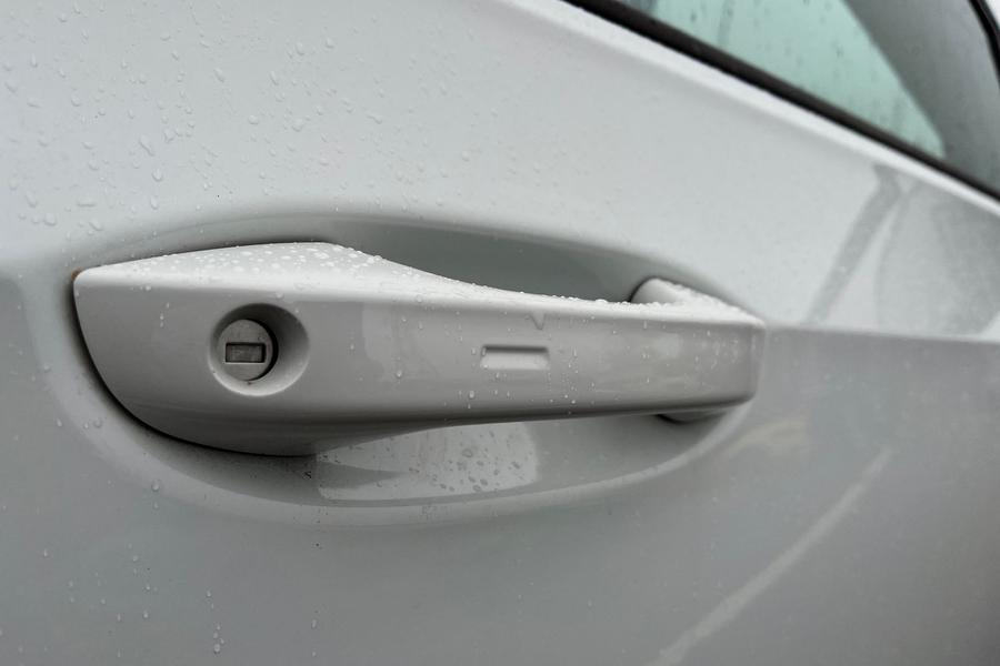 Volkswagen Golf Photo autoimg-6cb69165481f7a45015f786c58089aebdc9808bc.jpg