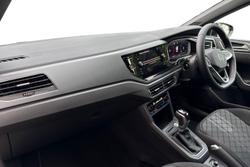 VOLKSWAGEN Polo Photo 2
