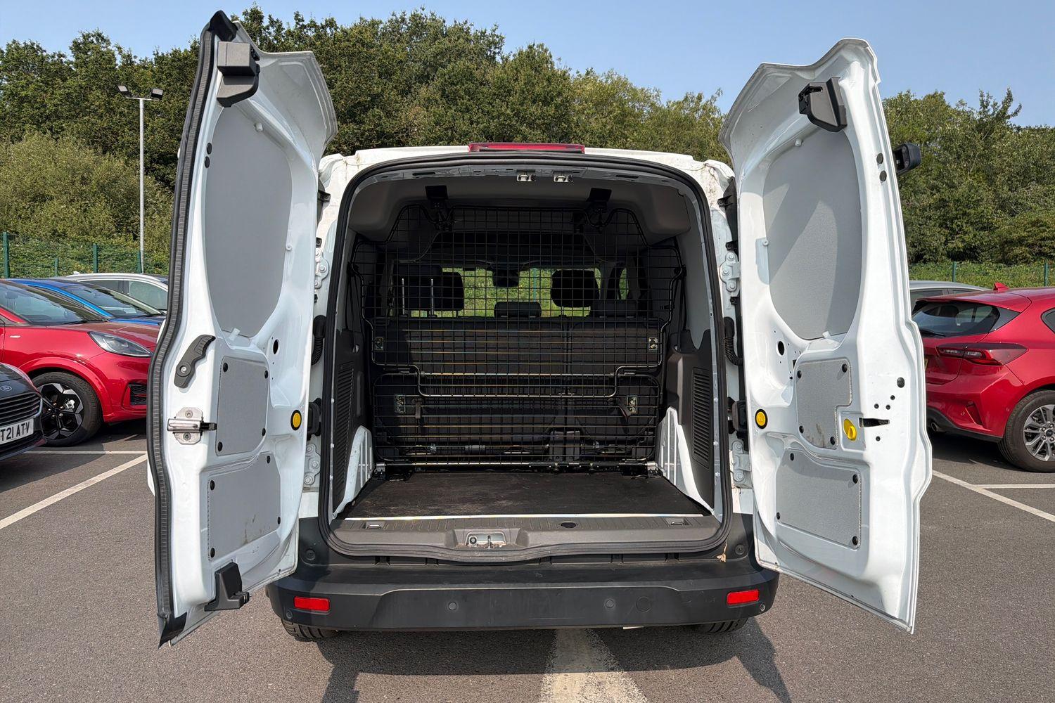 Ford TRANSIT CONNECT Photo 5