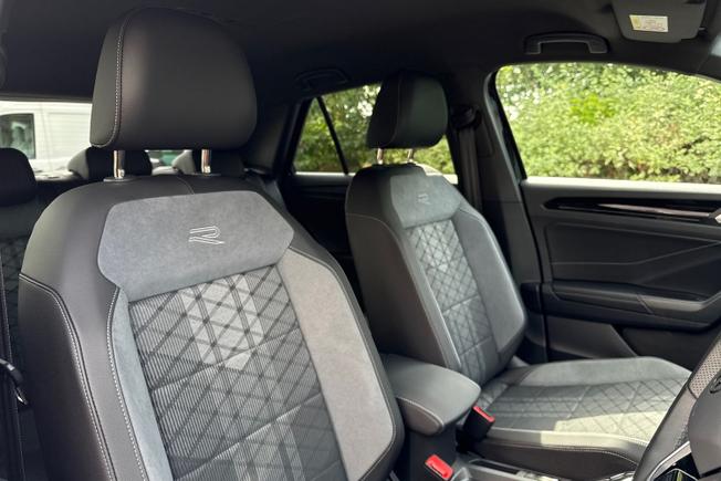 Volkswagen T-Roc Photo 28