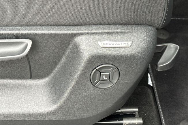 VOLKSWAGEN Tiguan Photo 46