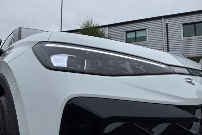 VOLKSWAGEN T-Roc Photo 19