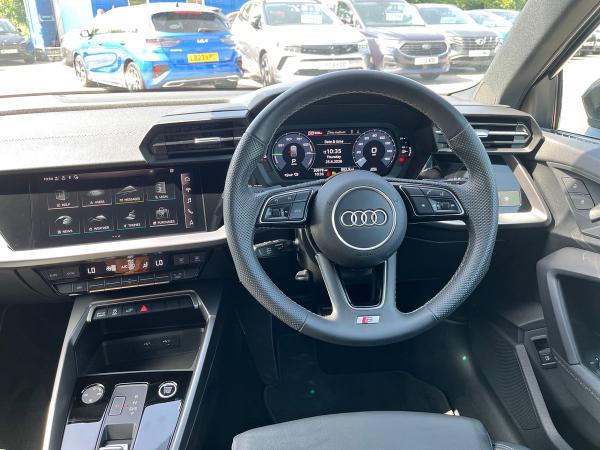 Audi A3 Photo autoimg-6cba7ad5a2576f52b837407a3d2942faed61e604.jpg