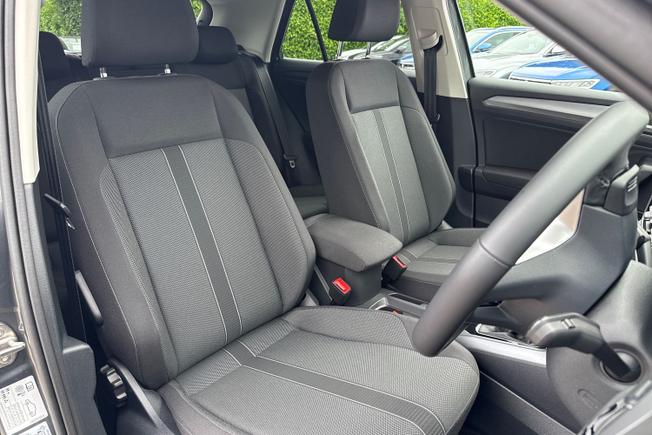 VOLKSWAGEN T-Roc Photo 27