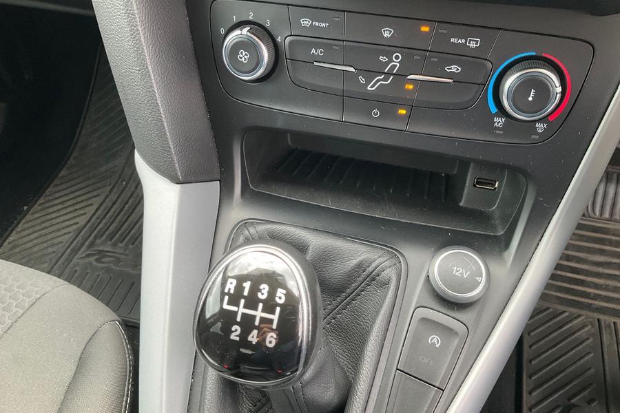 Ford FOCUS Photo autoimg-6cbbc4b9765b0c330795a7075e5102041a542dc1.jpg