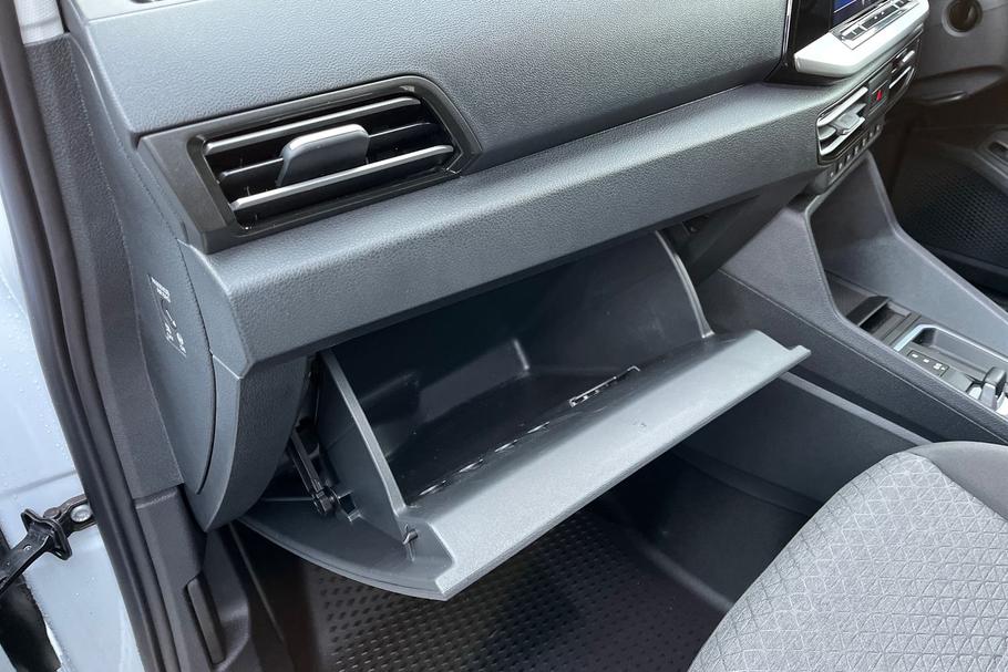 Used Ford TRANSIT CONNECT 9