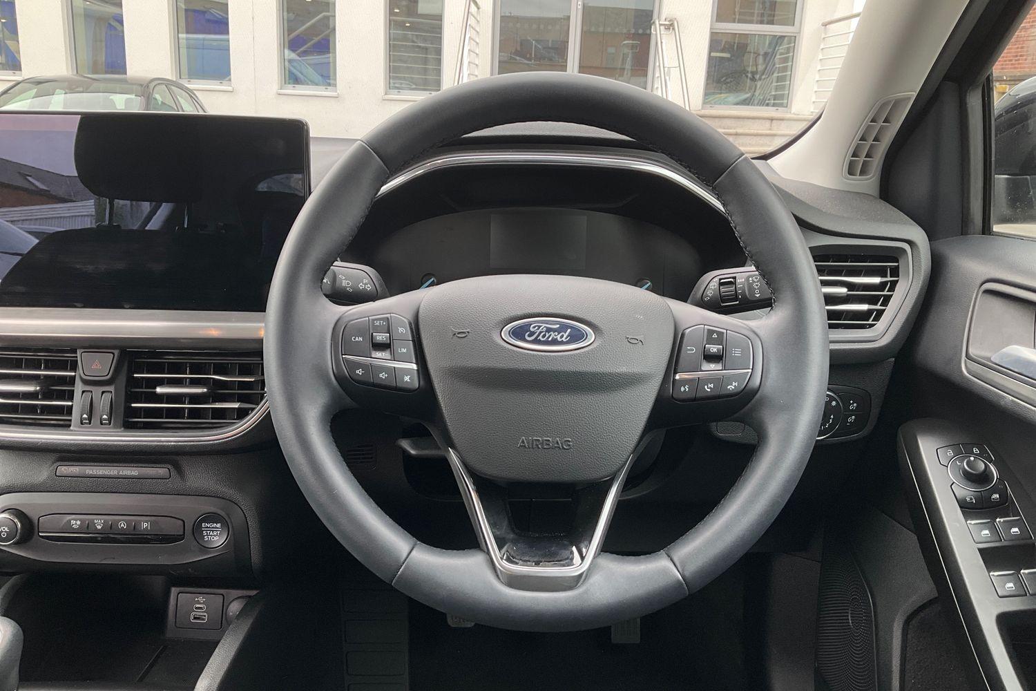 Ford Focus Photo 11