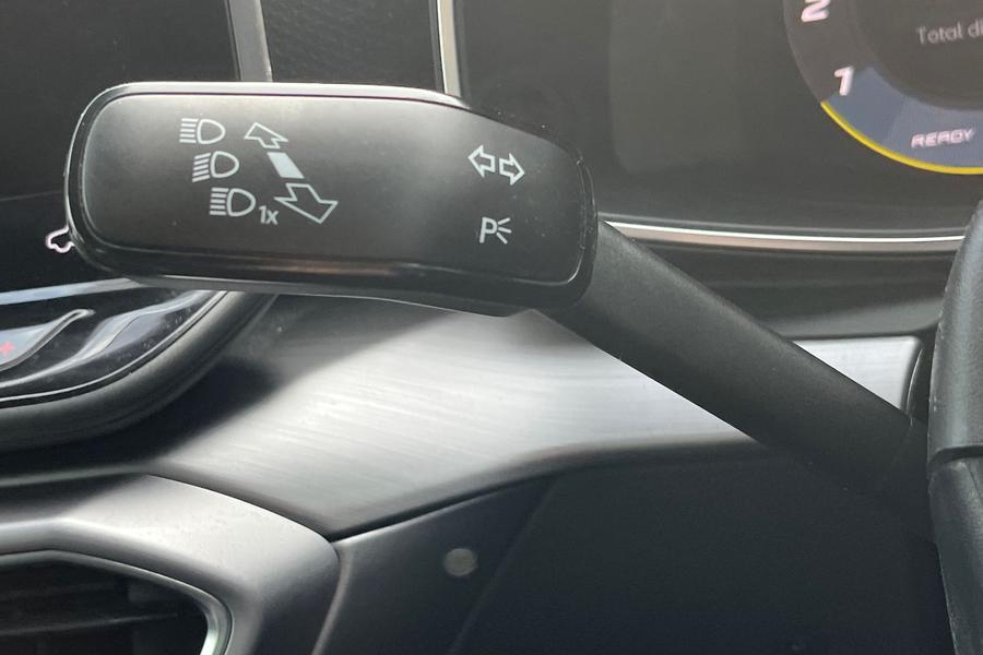 SEAT LEON Photo autoimg-6cc34e1c89d87f49bf0ad5cc87c9b49c4c0ab1f4.jpg