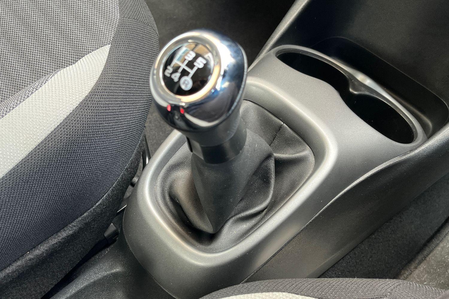 Toyota AYGO Photo 30