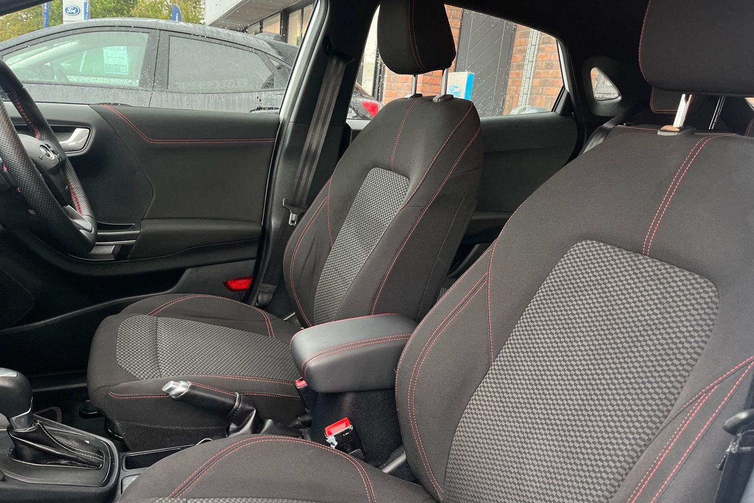 Ford PUMA Photo 18