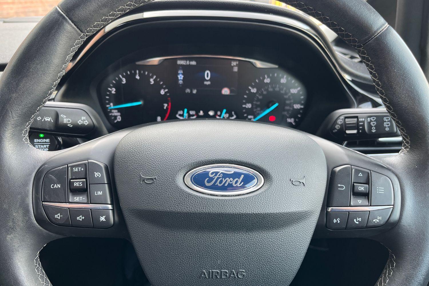 Ford Fiesta Photo 11