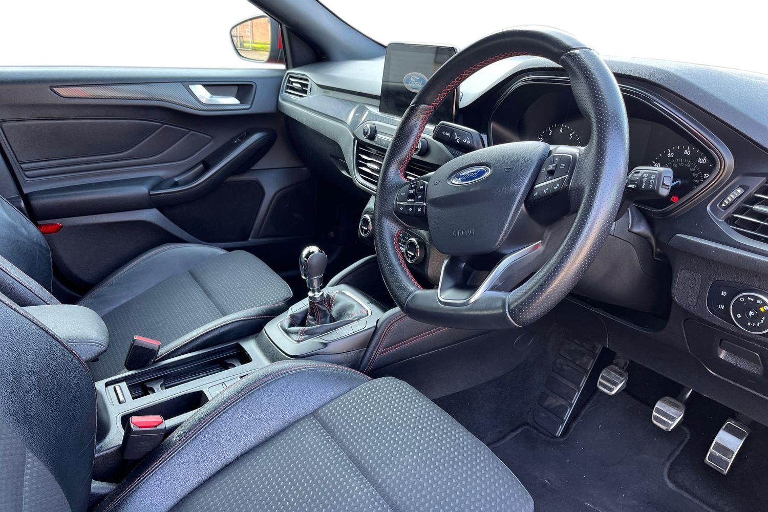 Ford FOCUS Photo 8