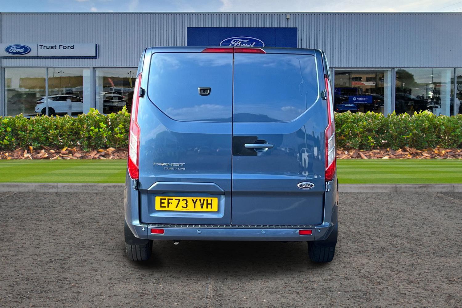 Ford TRANSIT CUSTOM Photo 12