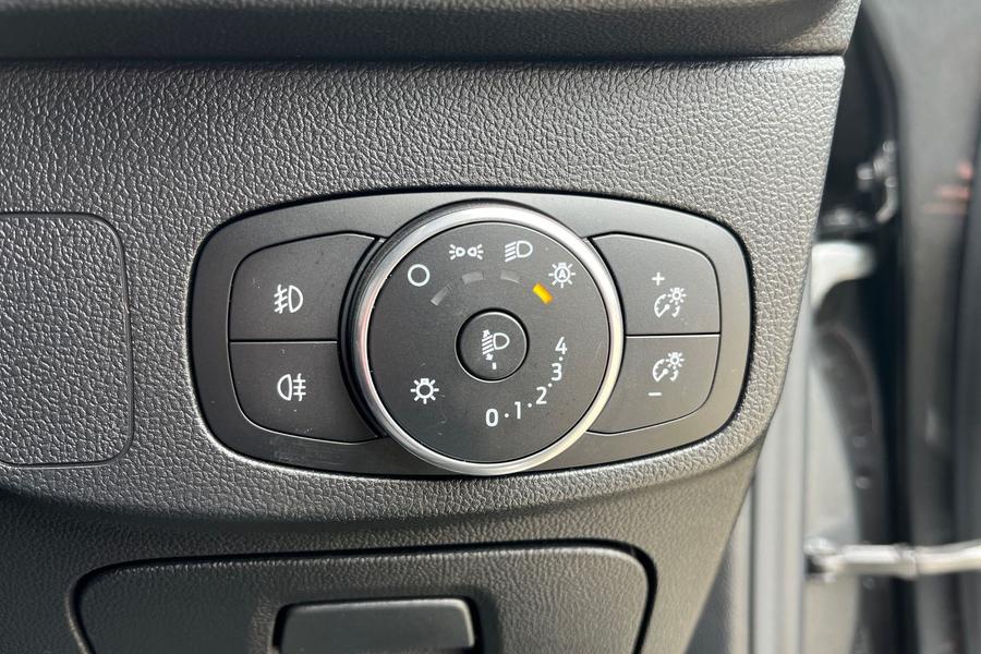 Ford Focus Photo autoimg-6cd08da6fd092feee1f10ae0a1abf34350e3d9f9.jpg