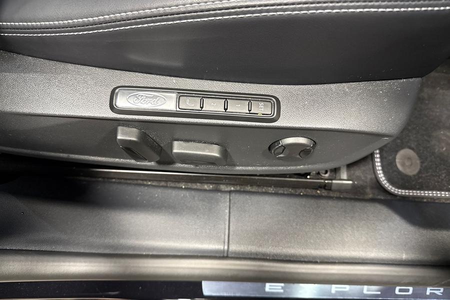 Ford Explorer Photo autoimg-6cd0b893ff98f79b4228ae5988f4b85f522f1437.jpg