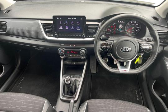 Kia Stonic Photo autoimg-6cd3e9971bf49f20bad6bfcd5ae2bfa2d9a5f270.jpg