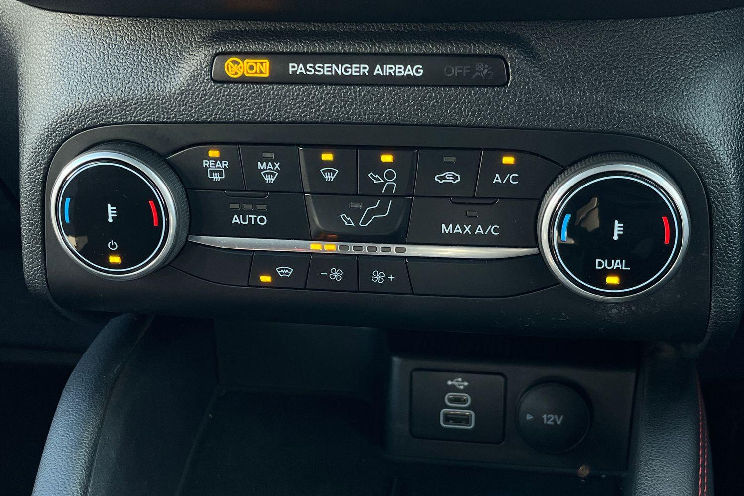 Ford Kuga Photo 31