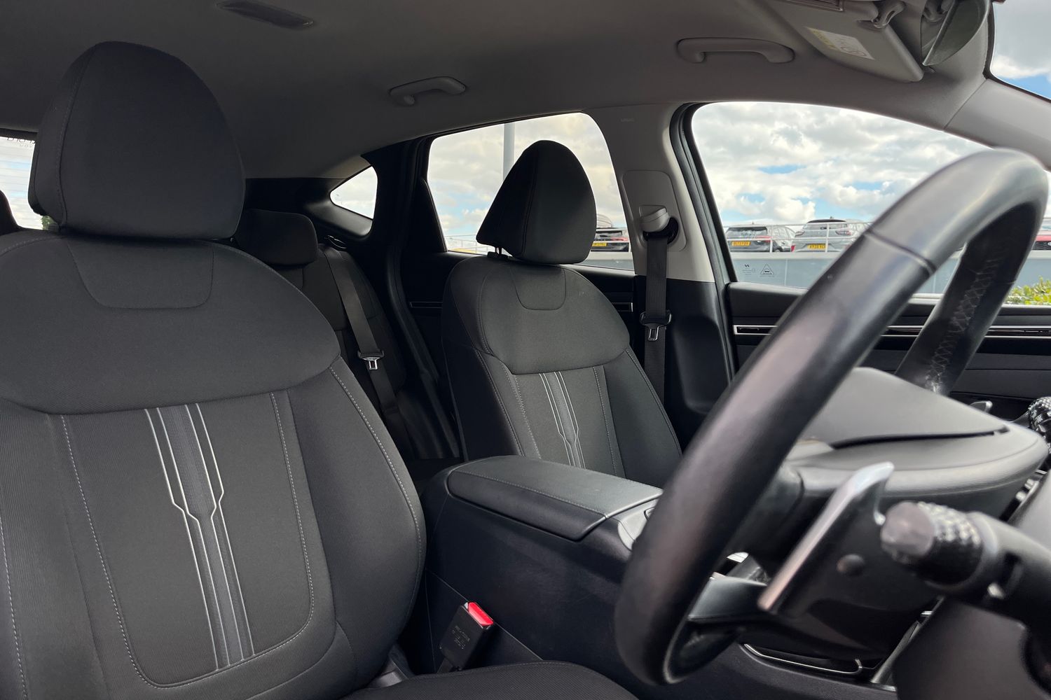 Hyundai TUCSON Photo 16