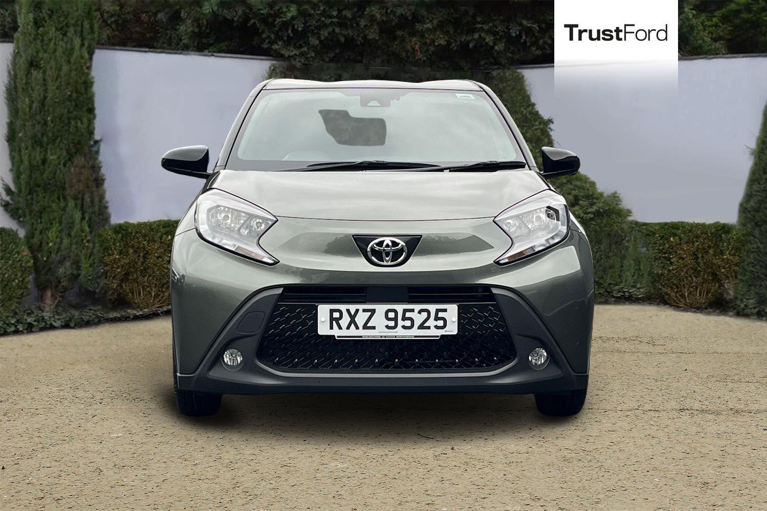 Toyota AYGO X Photo 5