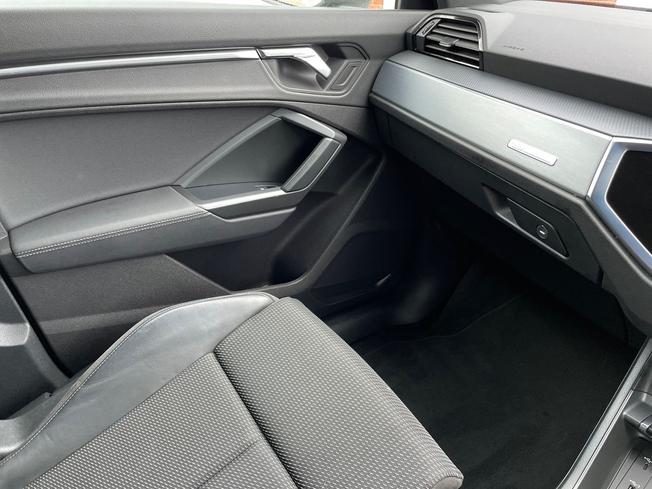 AUDI Q3 Photo 50