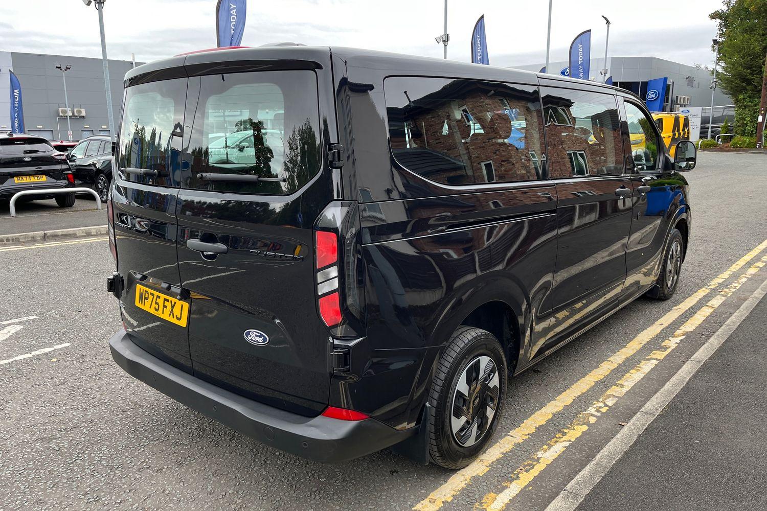 Ford TRANSIT CUSTOM Photo 6