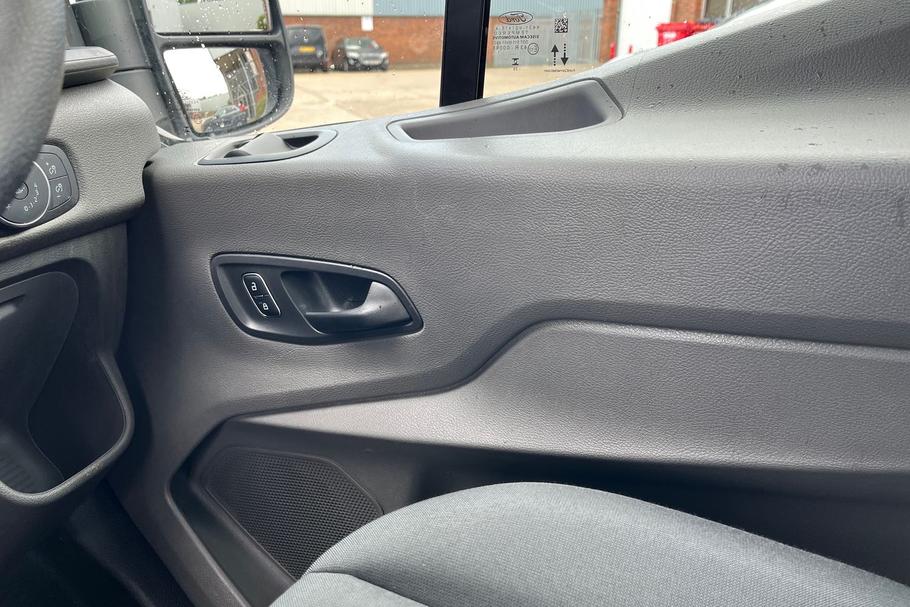 Used Ford TRANSIT WR75VBE 29