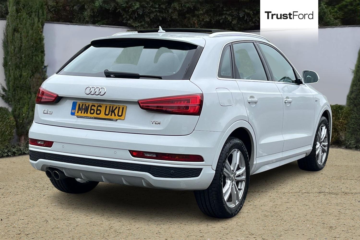 Audi Q3 Photo 3