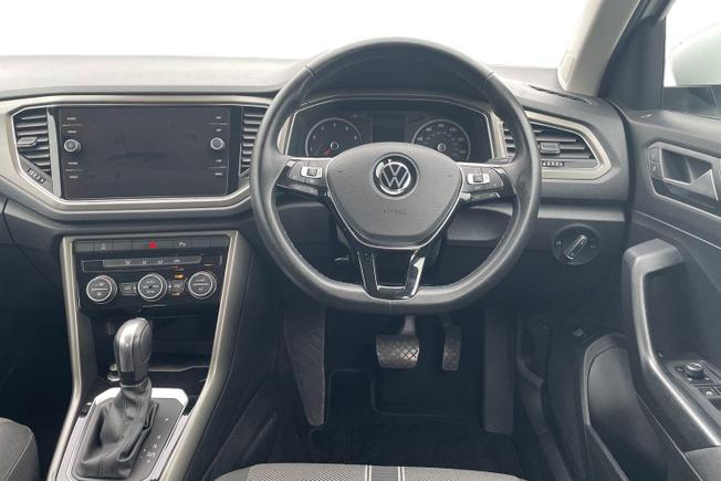 VOLKSWAGEN T-Roc Photo 11