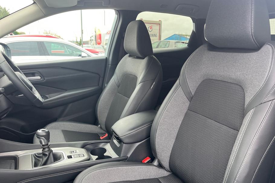 Used Nissan QASHQAI DU25BPK 19