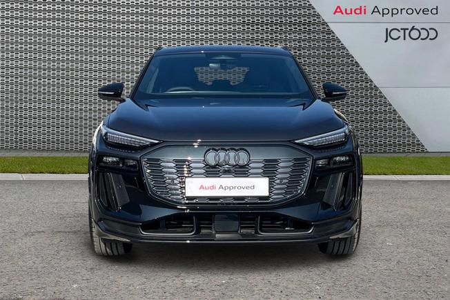 AUDI Q6 e-tron Photo 8