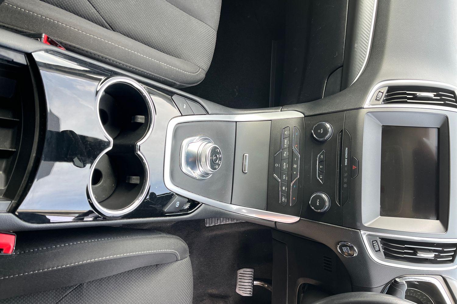 Ford S-Max Photo 31
