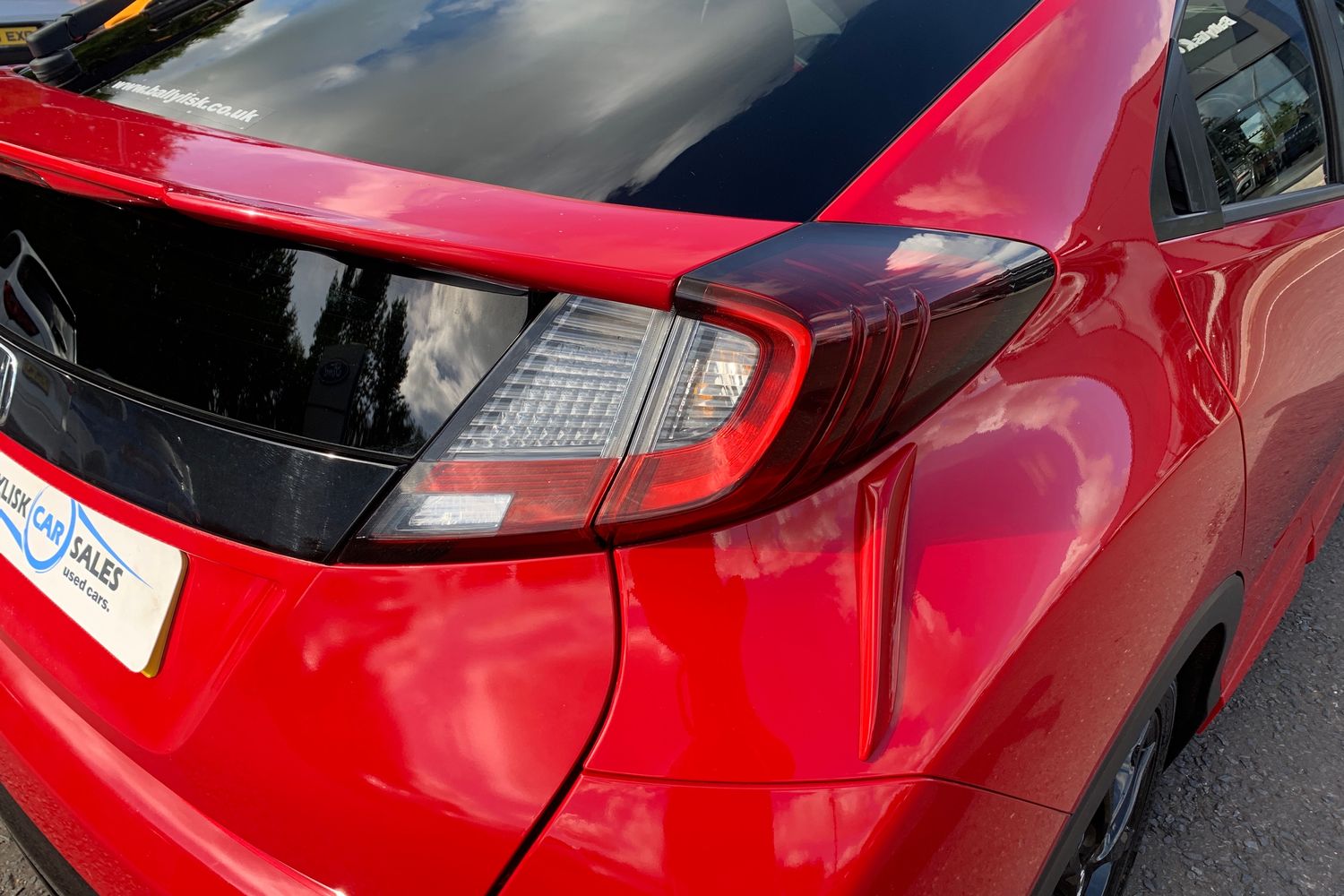 2015 Honda Civic 1.8 i-VTEC 142PS Sport Hatchback in Red with only 39K - vehicle photo 10 for sale on PureCar