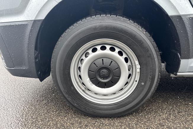 VOLKSWAGEN CRAFTER Photo 25
