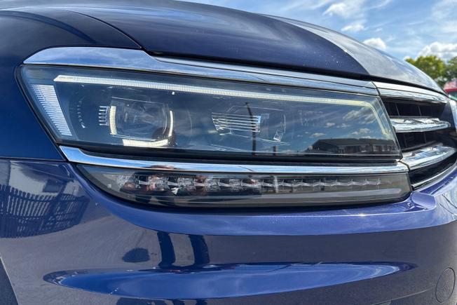 VOLKSWAGEN Tiguan Photo 19