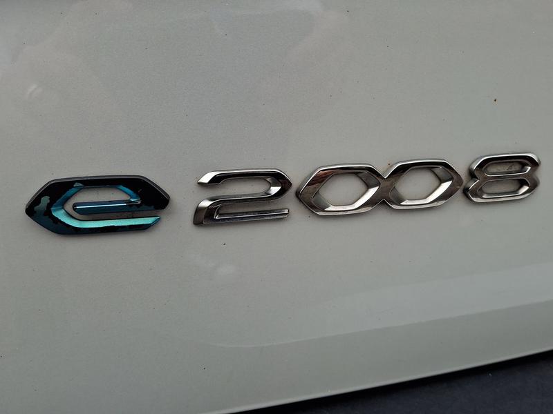 Used Peugeot E-2008 OY21RBZ 27