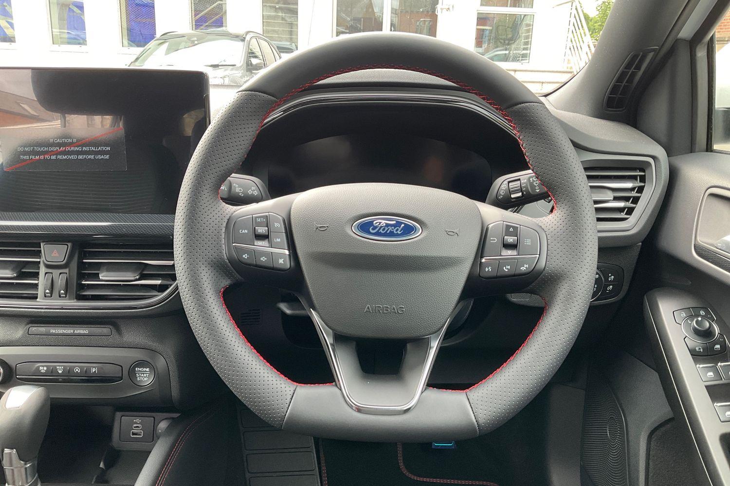 Ford Focus Photo 11