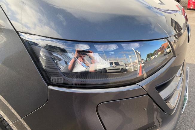 VOLKSWAGEN Transporter Photo 19