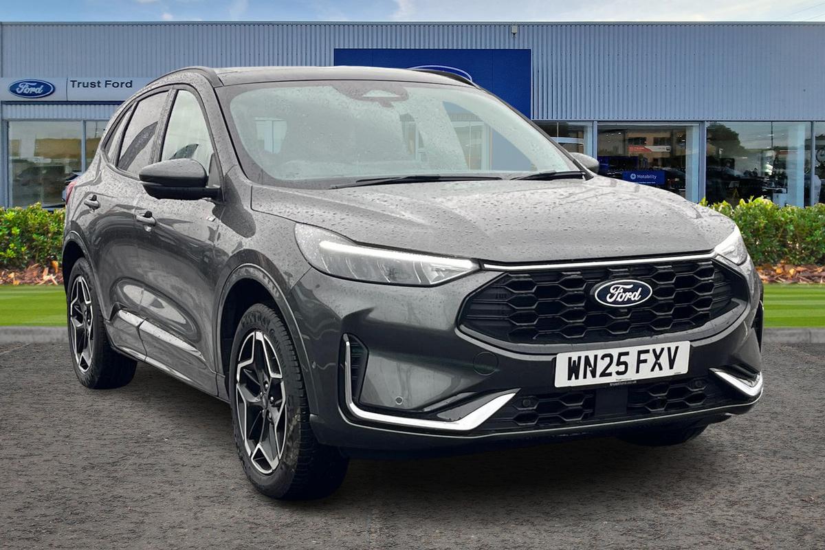 Ford Kuga listing photo