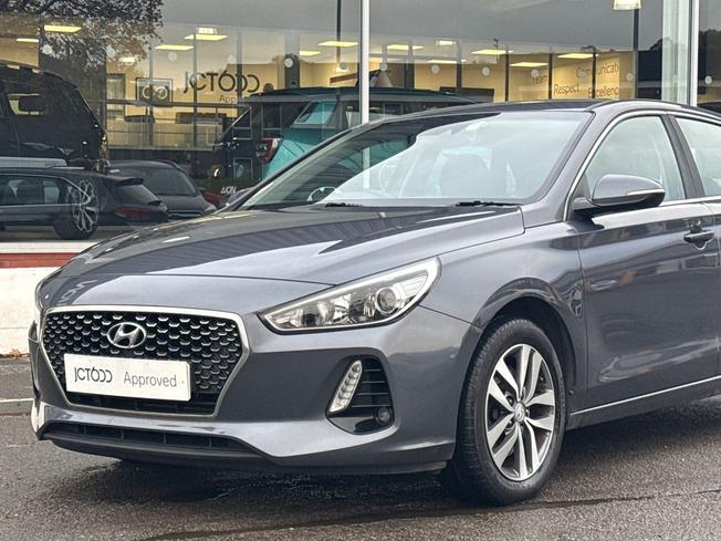 HYUNDAI i30 Photo 29
