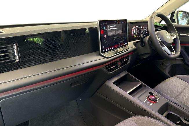 VOLKSWAGEN Tiguan Photo 2