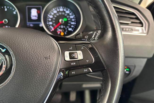 VOLKSWAGEN Tiguan Photo 17
