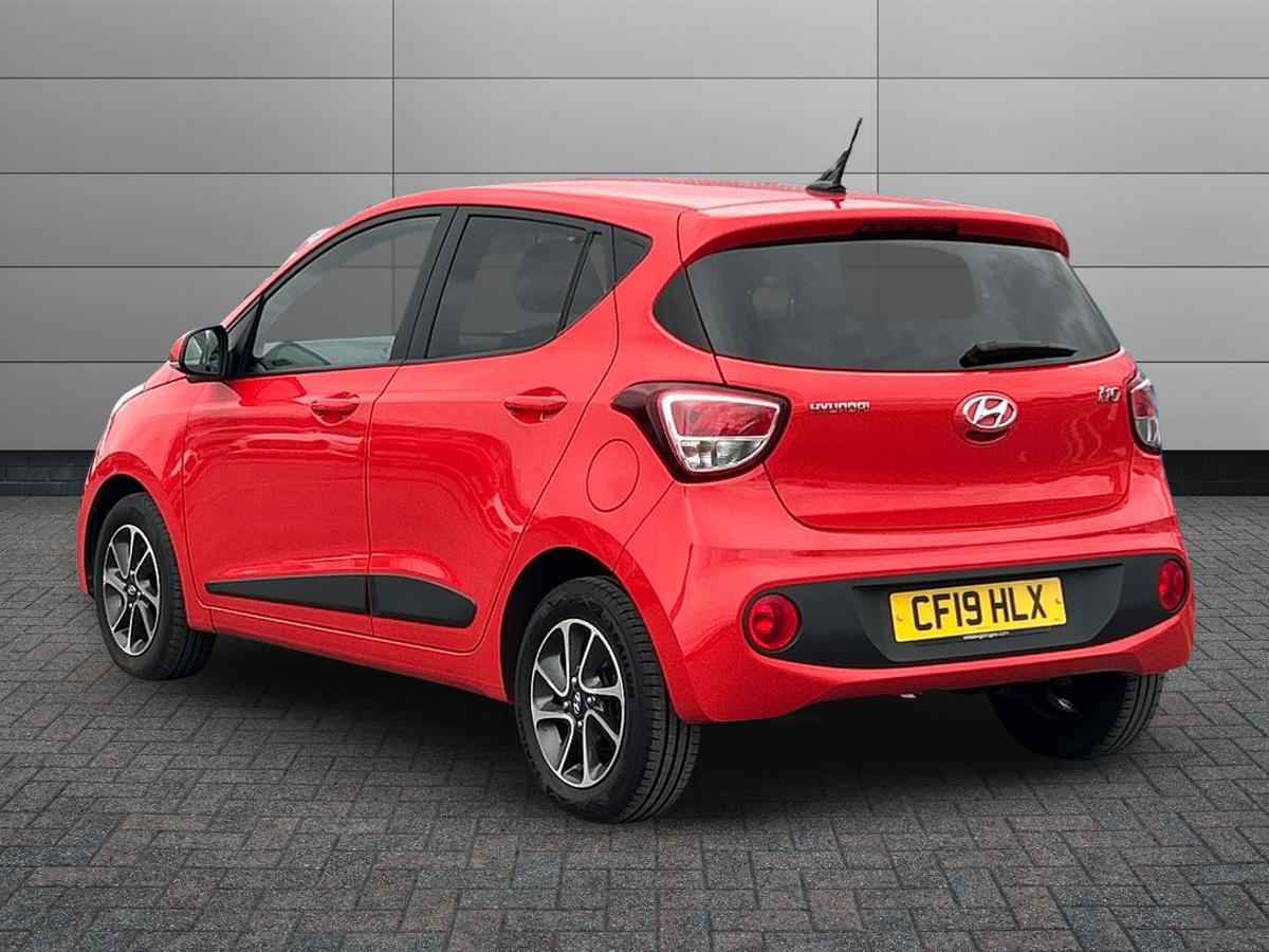 Hyundai i10 Photo 1