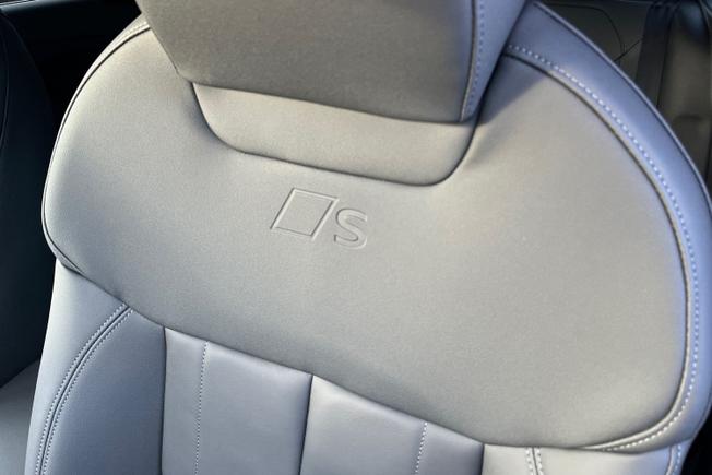 AUDI Q3 Photo 43
