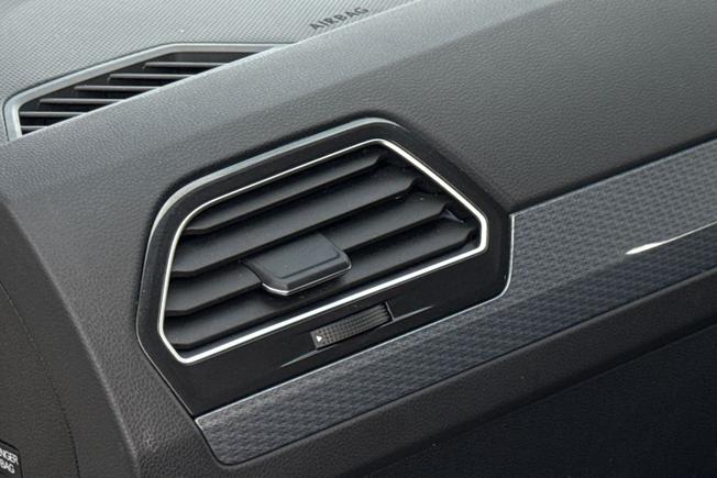 VOLKSWAGEN Tiguan Photo 47
