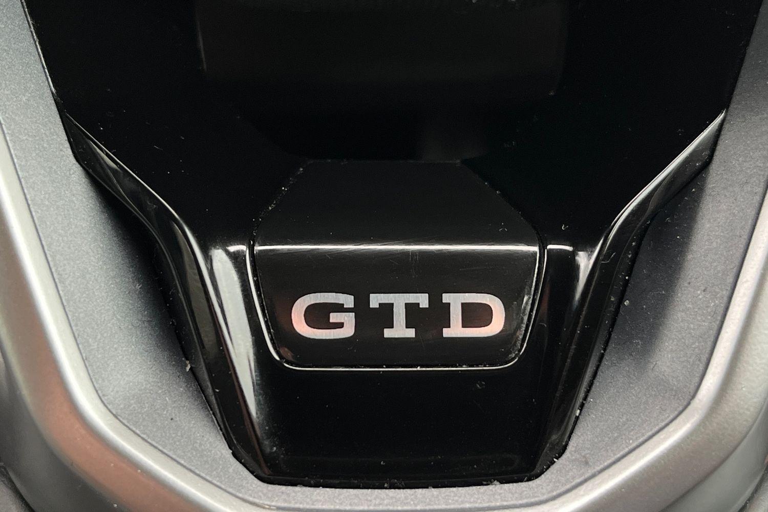 Volkswagen GOLF Photo 25