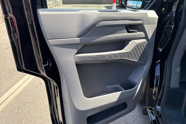 VOLKSWAGEN Transporter Photo 30