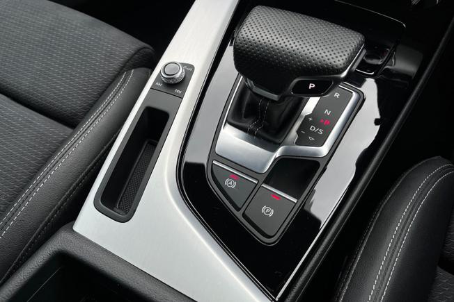 AUDI A4 Avant Photo 38