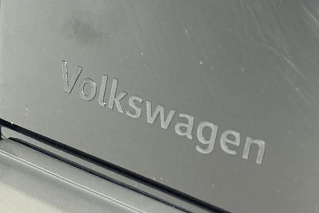 VOLKSWAGEN Tiguan Photo 31
