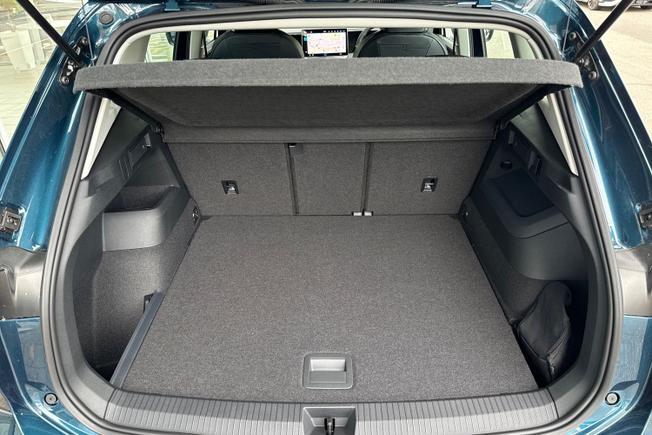 VOLKSWAGEN Tiguan Photo 12